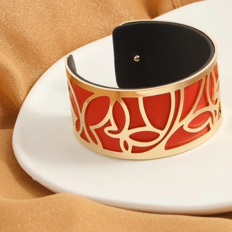 Женский браслет из ПУ кожи со сменными вставками