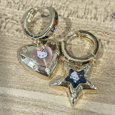 

Sanrio Hello Kitty Earrings Girls Gothic Spice Earrings with Diamond Y2K for Women Summer cute decorative stud earrings