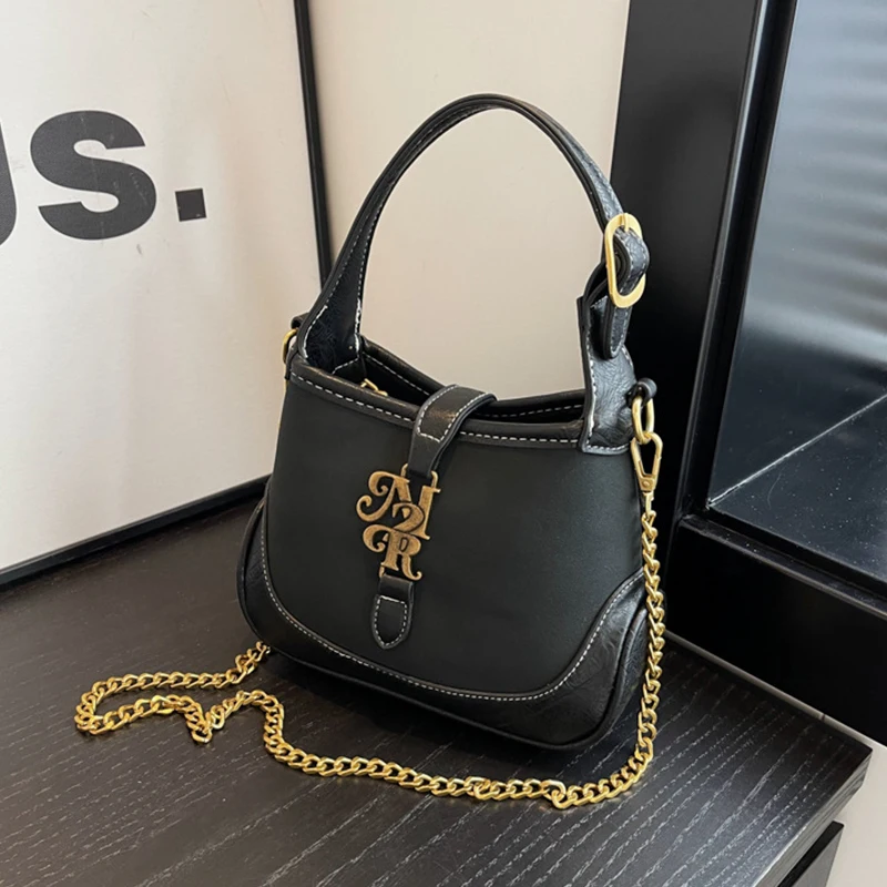 

Women's vVntage Handbags 2023 Autumn And Winter Fashion New Faux Suede Ladies Armpit Bags Female Chain Shoulder Messenger Purses