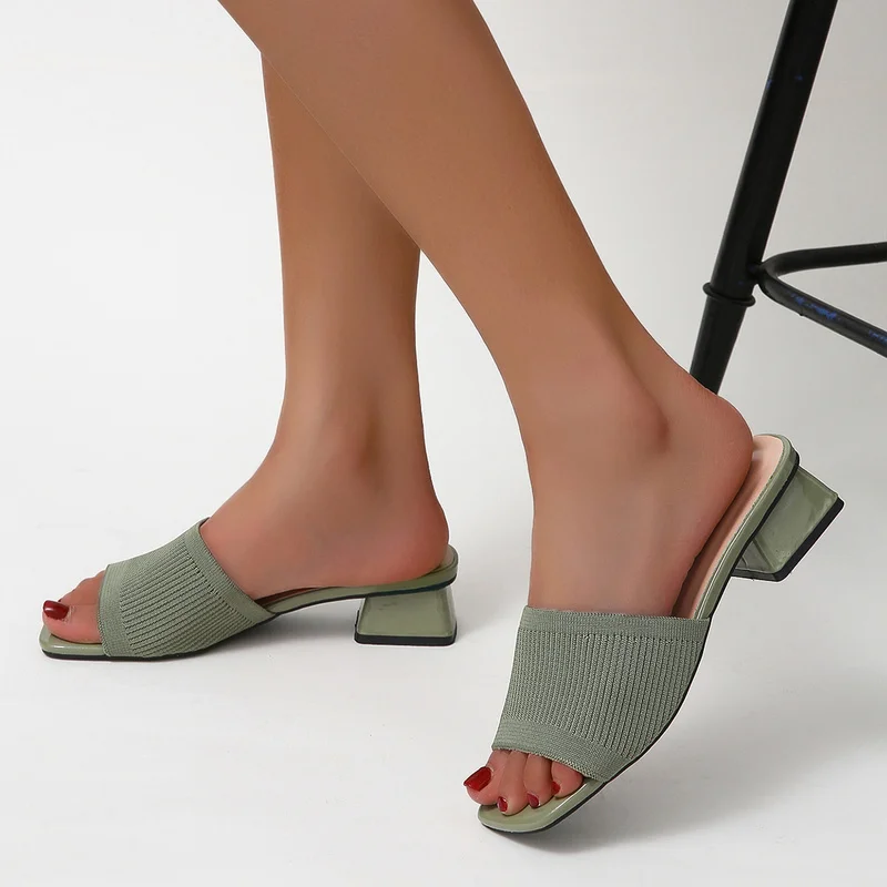 

Женские летние вязаные шлепанцы, на высоком каблуке