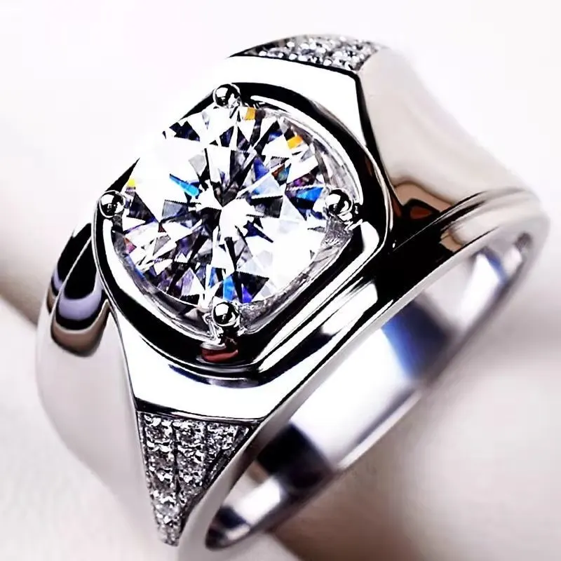

RetroSen Silver Moissanite 1 Carat Diamond Ring Personalized Atmospheric Business Wide Edition Men's Ring