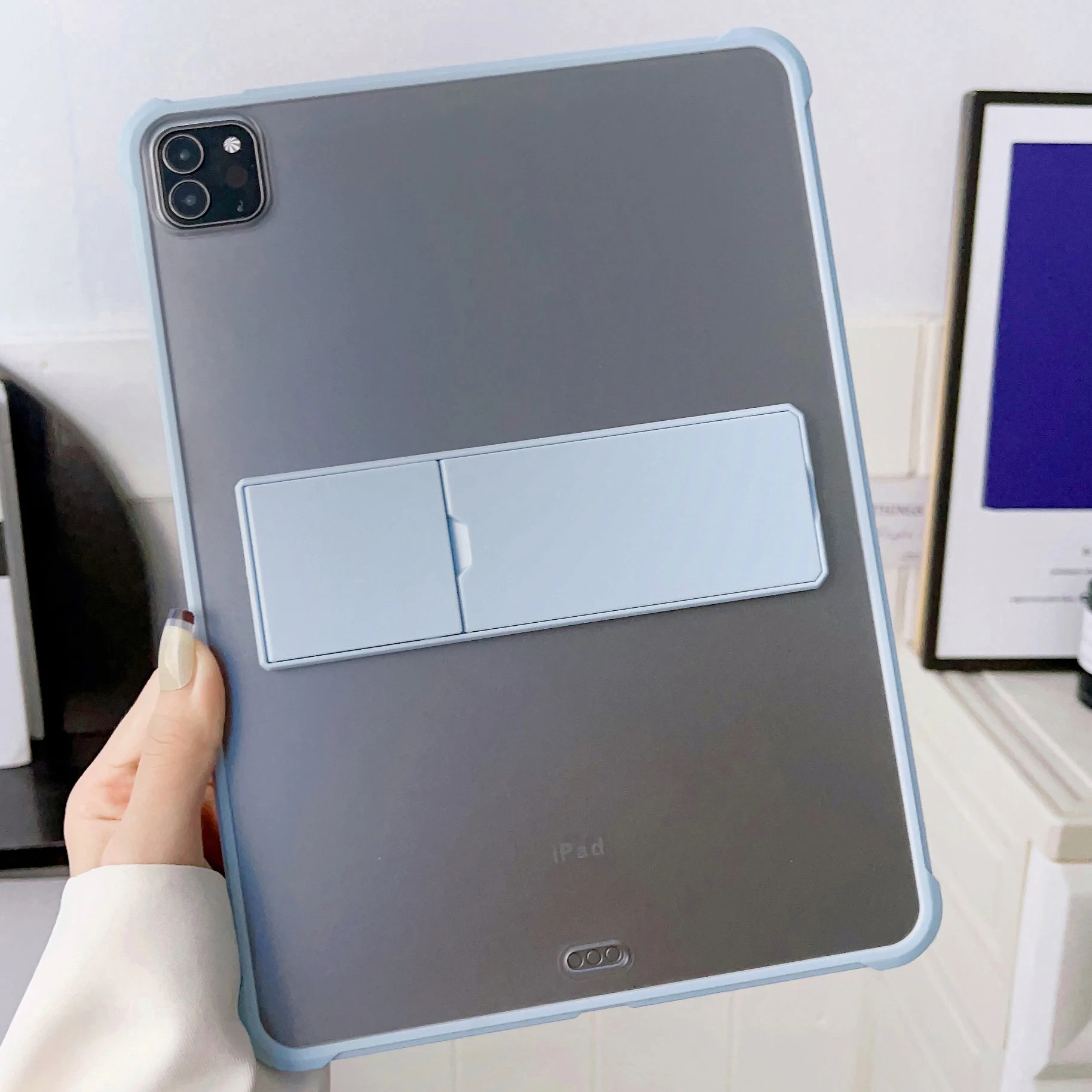 Полупрозрачный чехол-подставка для iPad REHIMM