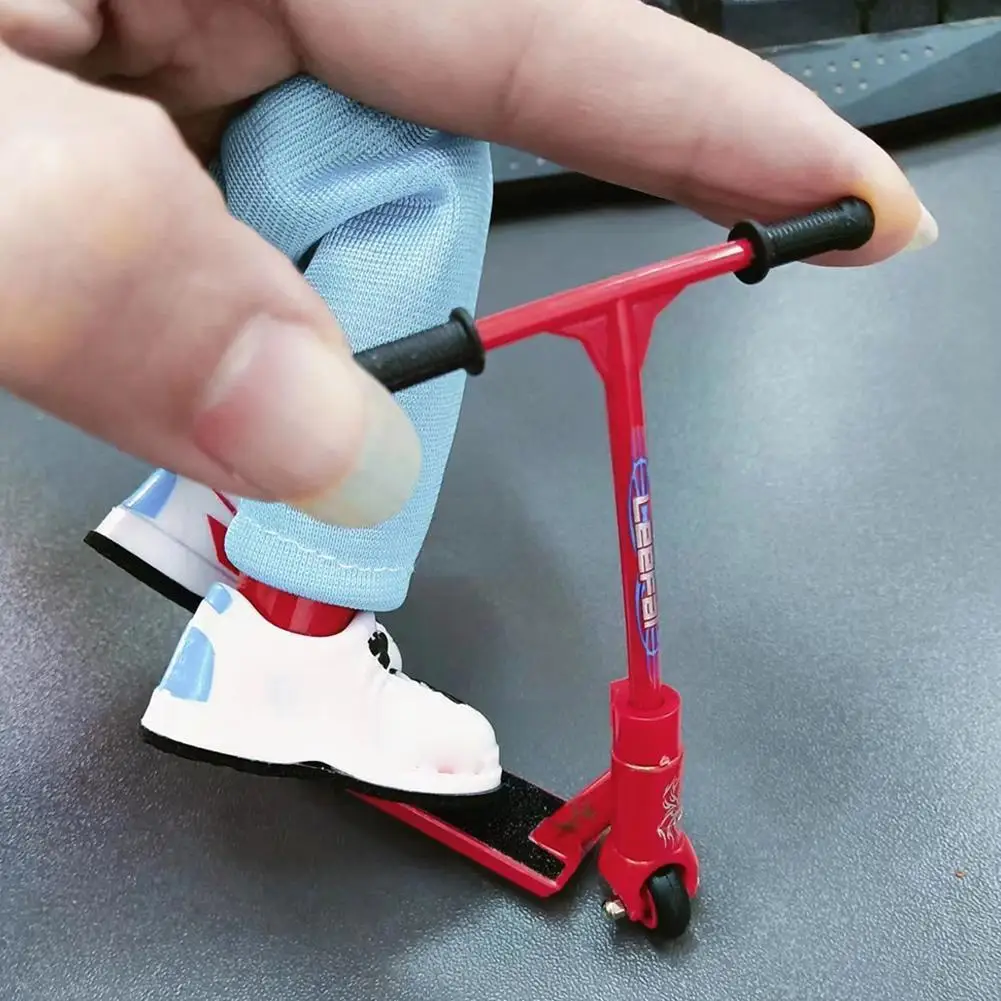 

Mini Finger Model Alloy Interactive Finger Toy Novelty Sensory Activity Finger Skateboard Kit For Kids Q2m7