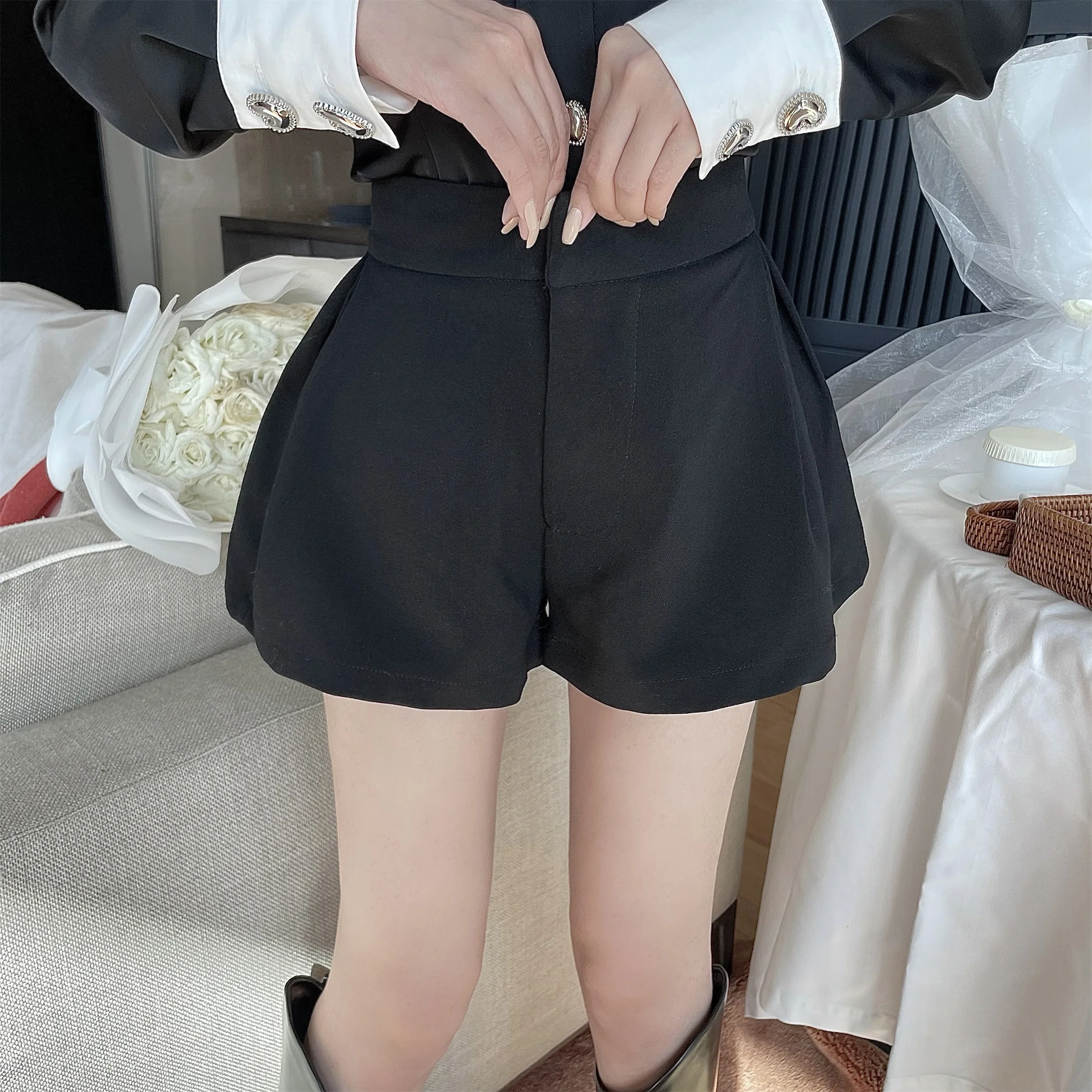 

han Shorts women's autumn black high waist elastic bottoming shorts women's outer wear slim all-match thin bottoms