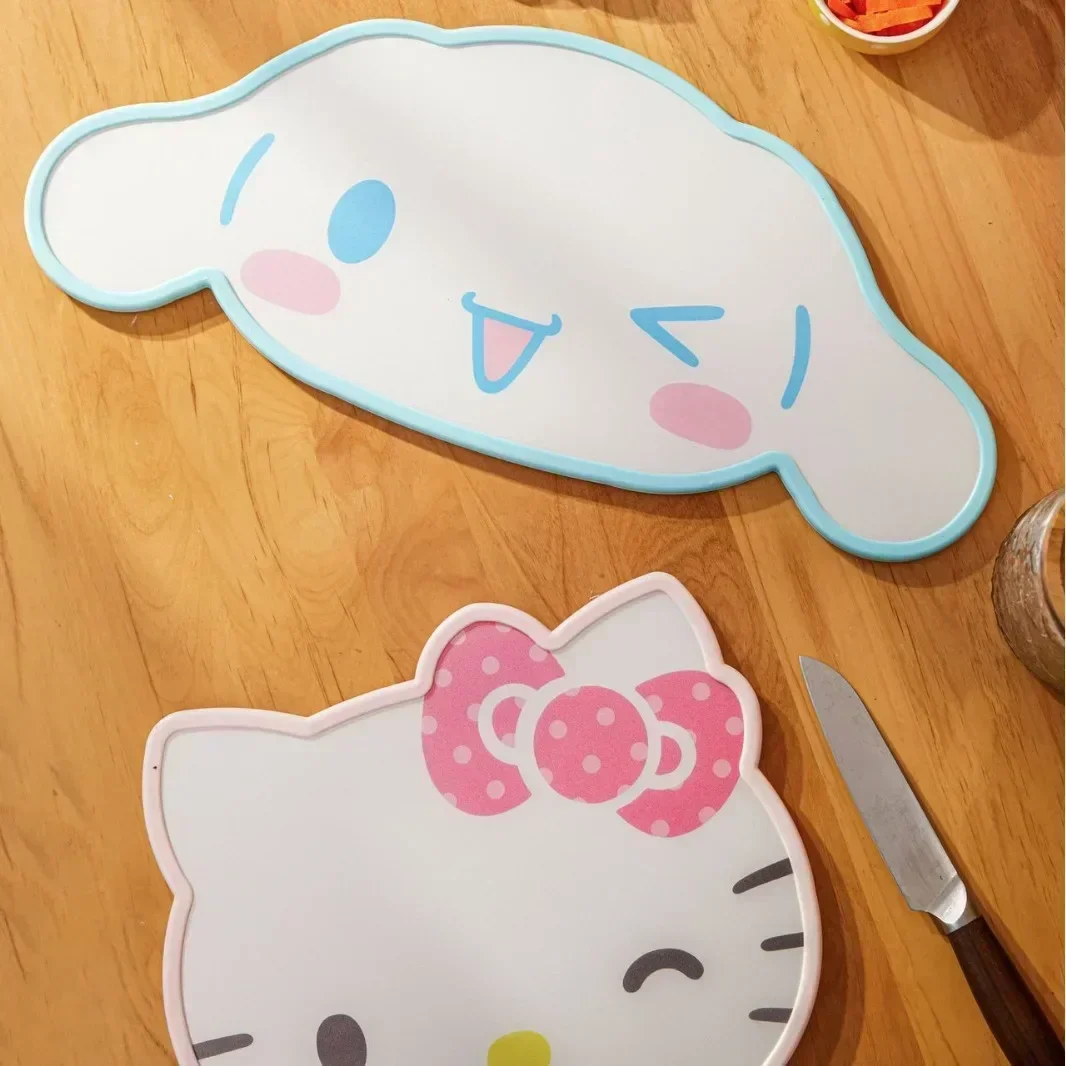 Фото Разделочная доска Sanrio My Melody в форме мультяшного персонажа, из пищевого полипропилена, двусторонняя, для фруктов и детского питания №4