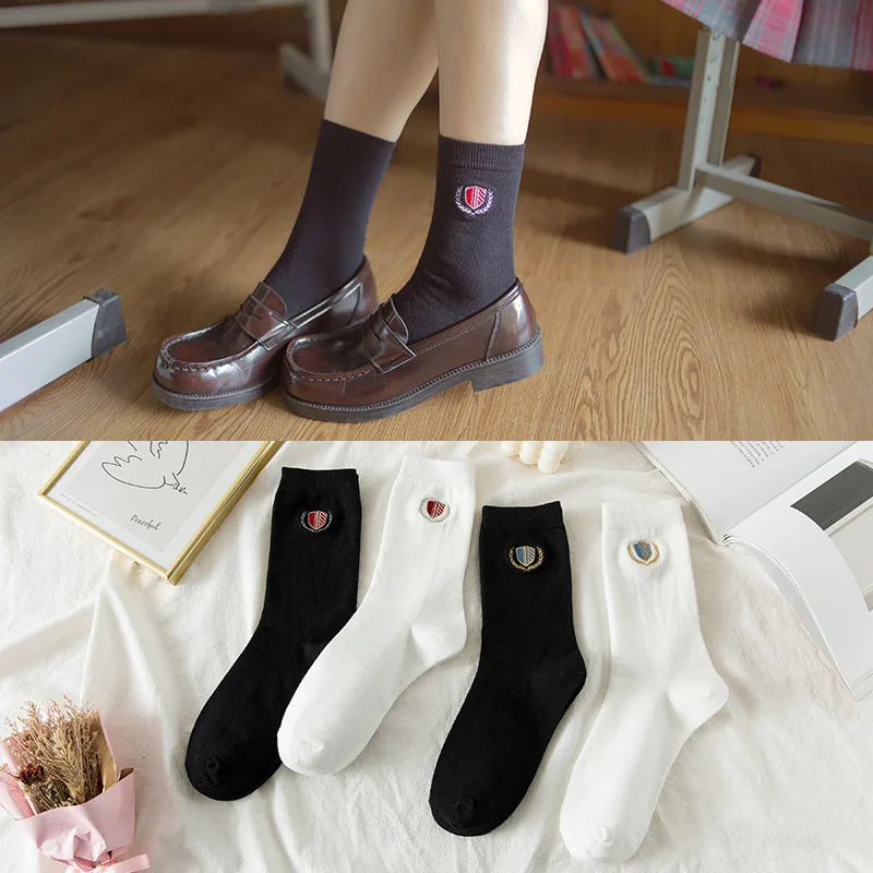 

Korean Fashion Harajuku Women's Socks Japanese JK Uniform Cute Embroidery Badge Socks Streetwear Female Lolita Cotton Crew Socks