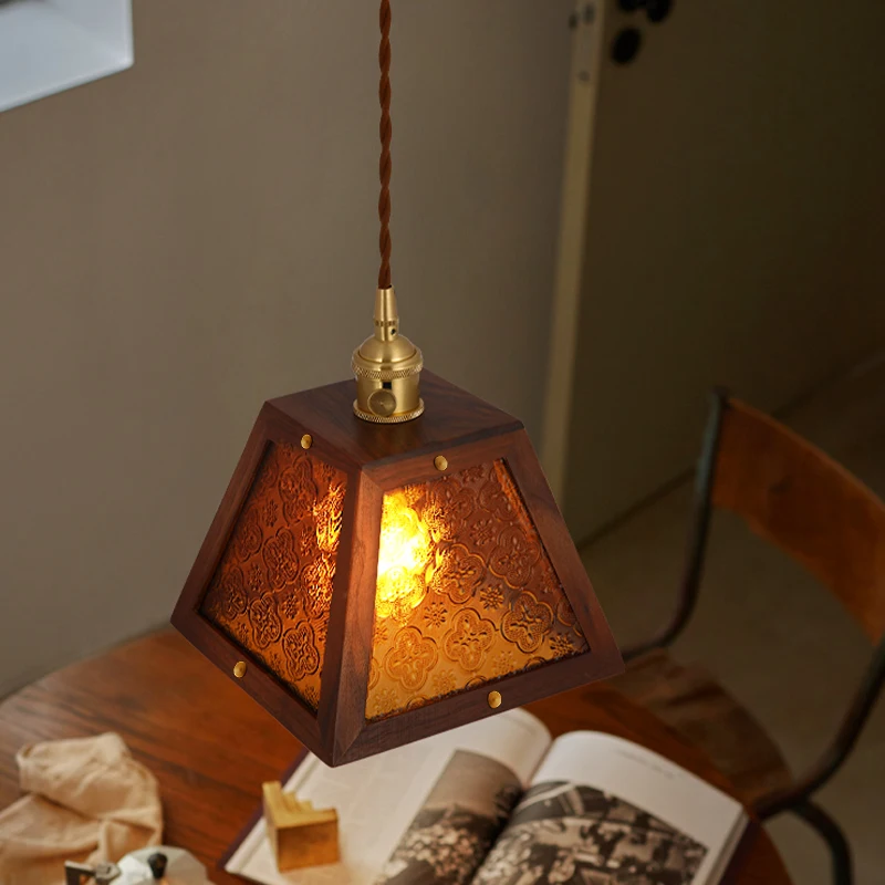 

Винтажная Красивая Подвесная лампа, стеклянный потолочный светильник с цветным узором, прикроватная лампа для спальни, бара, ресторана, люс...