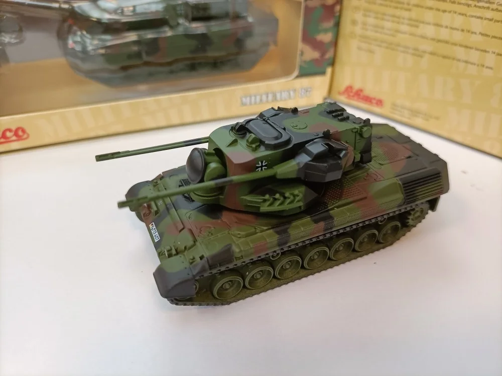 

1/87 alloy die-casting car model cheetah sniper air defense armored car tank car high-end collection decoration gift