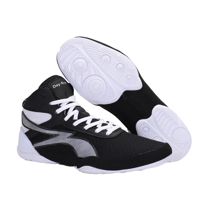 New Wrestling Shoes Men Women Boxing Sneakers Flighting Footwears Light Weight Boxing Shoes