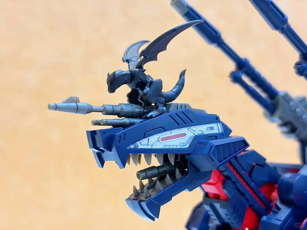 Фото Фигурка TAKARA TOMY REALIZE MODEL RMZ-011 Geno Saurer Raven Special Zoids с заряжаемой частицевой пушкой и сменными деталями №3