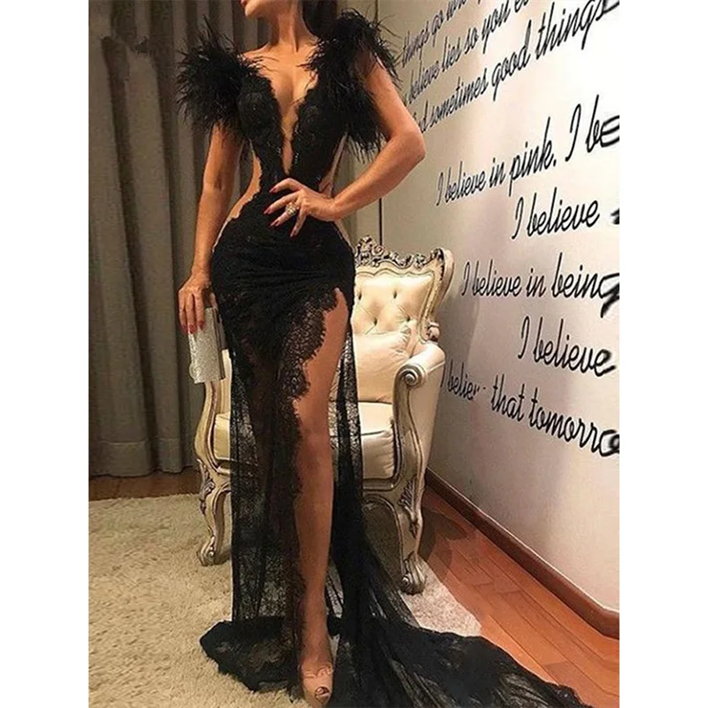 

2022 Sexy Black Homecoming Dress Off Shoulder Deep V-Neck Lace Applique Occasion Evening Prom Dress With Feather Robe De Soirée