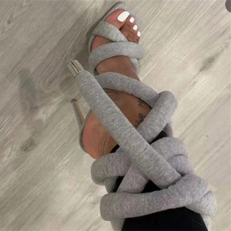 

Женские босоножки в стиле панк на шнуровке, Классические сандалии в римском стиле на тонком высоком каблуке, серые, белые, черные, серебристые, камуфляжные, большие размеры, лето 2023