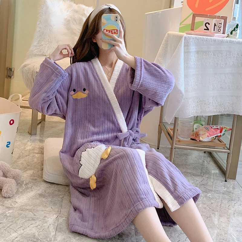 Женская зимняя пижама из кораллового флиса Sweet Plus ночная рубашка теплый халат