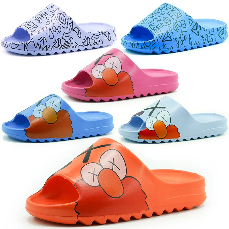 

Summer Men's Fish Mouth YZY Slides Non-Slip Breathable Beach Slippers Flip Flops Lightly Unisex Graffiti Sandals Plus Size 35-46