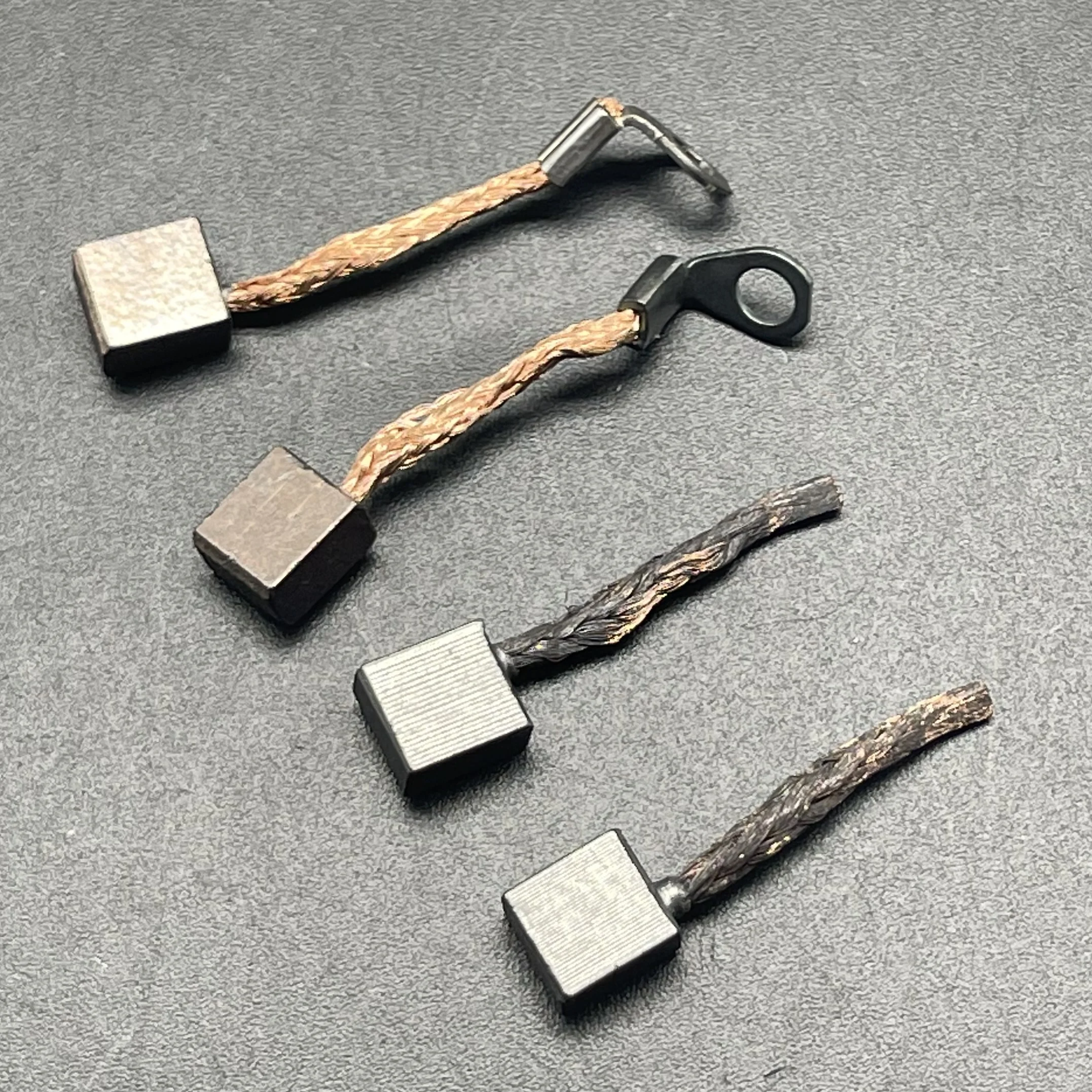 Carbon Brush for Motorcycle GY6-125 Princess 100 GS125 GN125 CBT125 DY100 Starter Motor