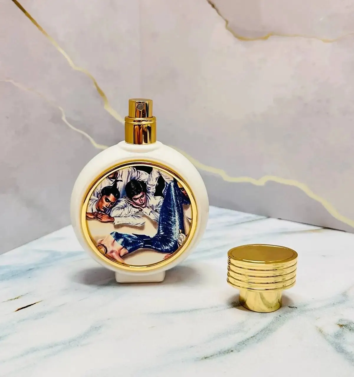 Hfc v. Haute fragrance company delicious kisses. hfc парфюм delicious kisses. hfc delicious kisses edp 75ml. hfc voodoo chic.