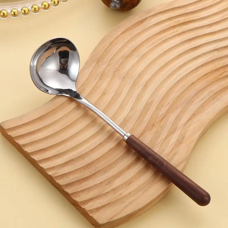 

Мини-лопатка из орехового дерева