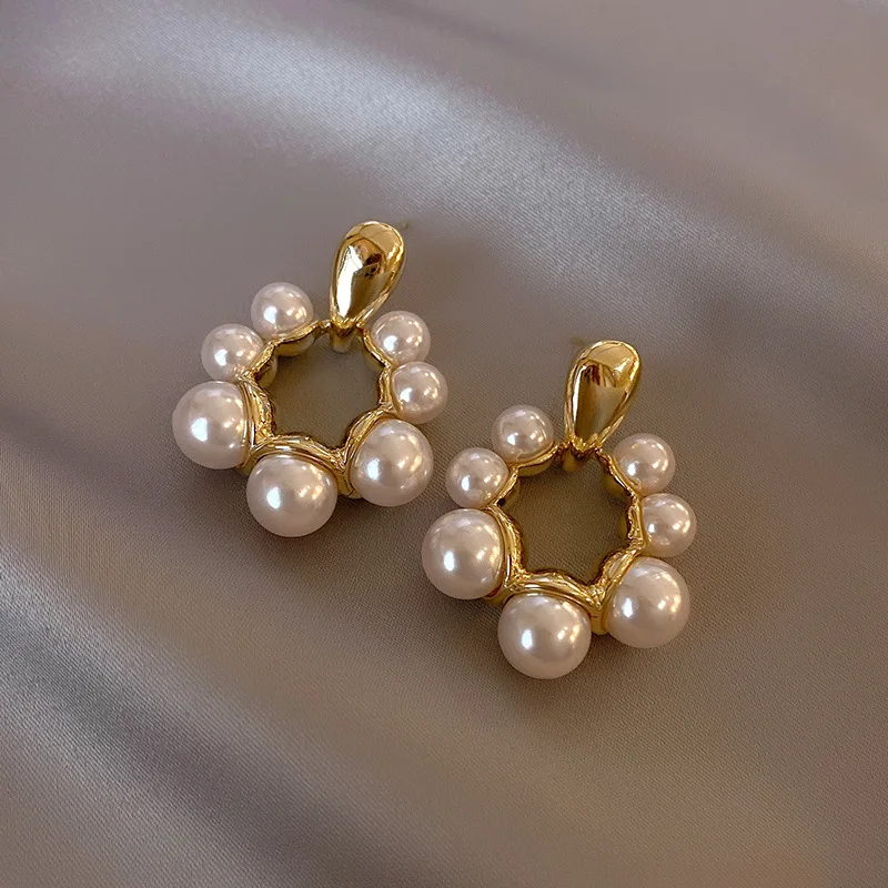 

Dainty Pearl Circle Stud Earring for Women Girl Gold Color Elegant Dangle Statement Friendship Jewelry Wedding Party Gift Bijoux