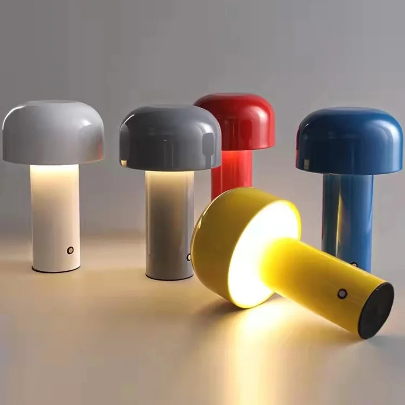 

Современная простая настольная лампа в виде маленьких грибов, лампа в виде итальянских грибов для спальни, яркая перезаряжаемая USB настольн...