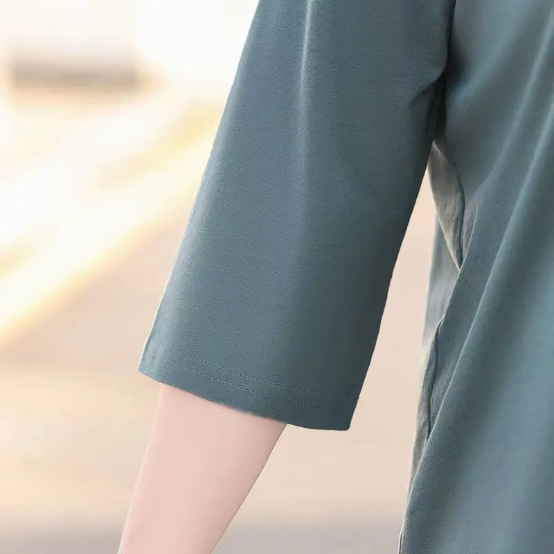 Casual Patchwork Pattern Hot Drill Three Quarter Sleeve T-Shirt Spring Summer Fashion V-Neck Loose Plus Size Pullover Women Tops