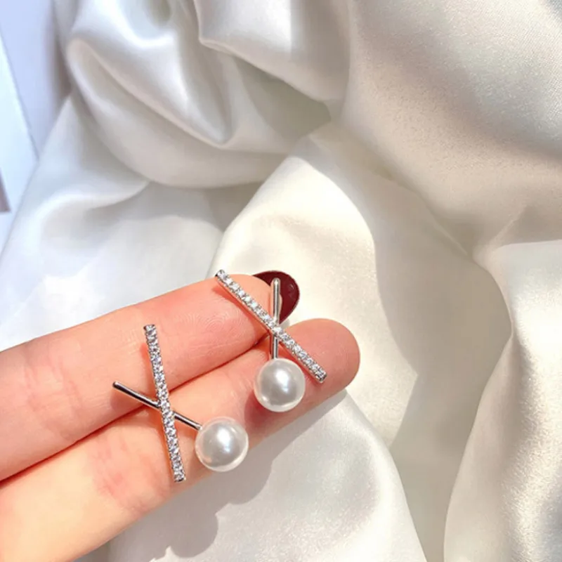 

Pearl S925 Silver Needle Earrings Women's Metal Temperament Simple Geometric Stud Earring