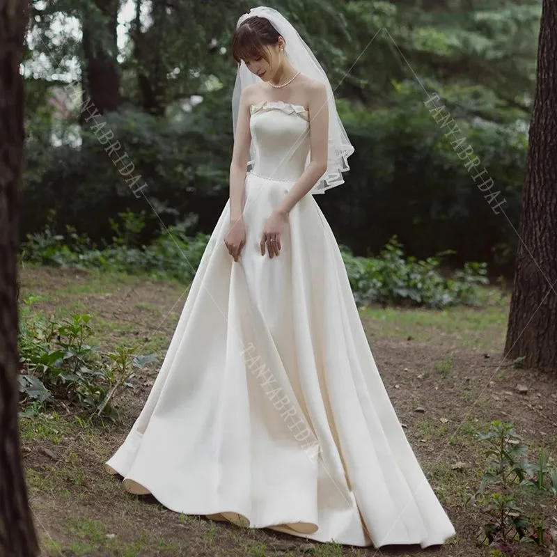 Простое атласное свадебное платье без бретелек рукавов для женщин элегантное