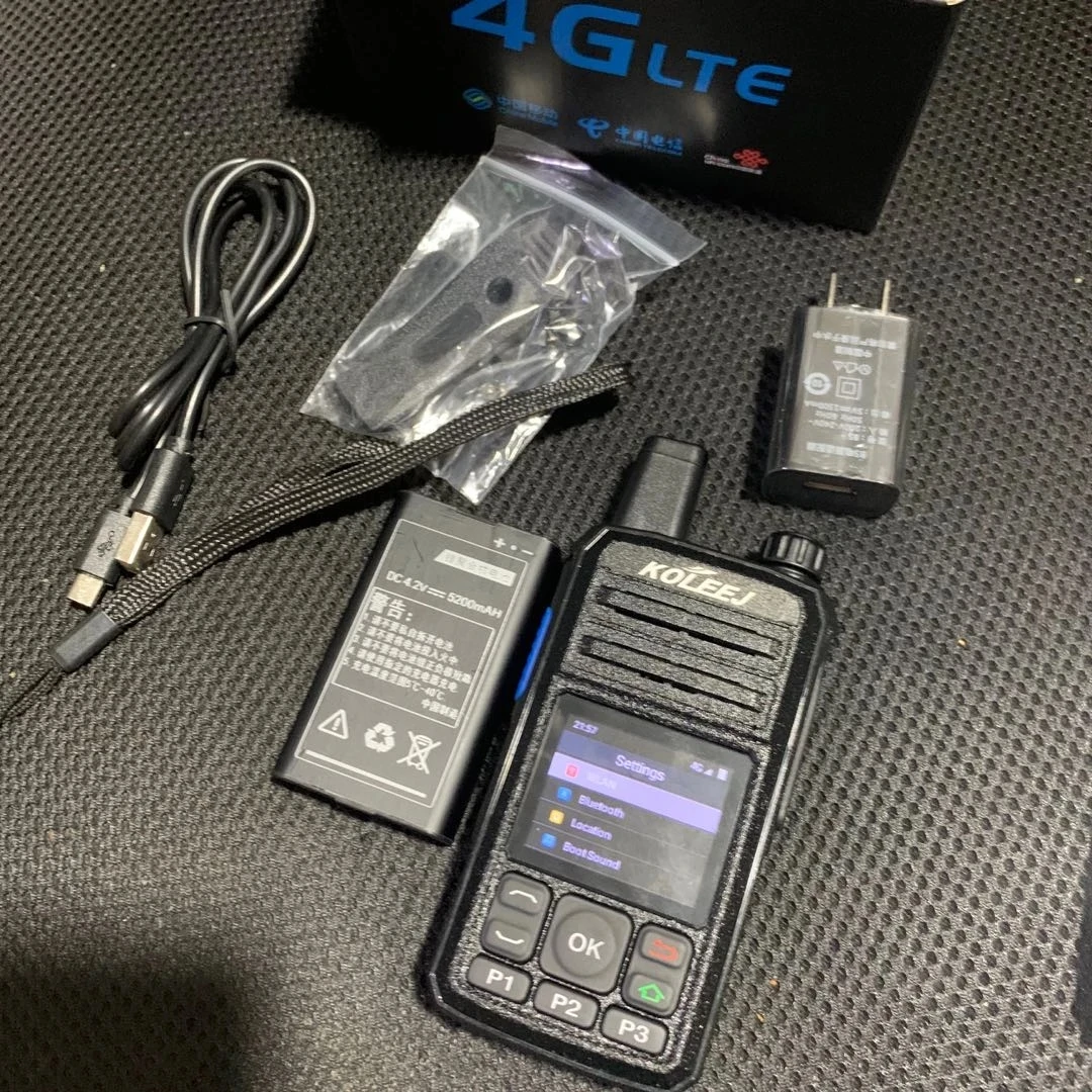 Free Earphones zello Phone 4g sim walkie talkie wifi blue tooth radio 6800mAH Ptt for Hunting Trolley Talki Poc Radio