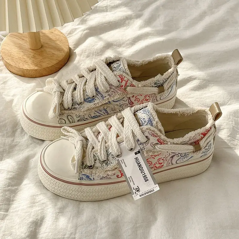 SHANPA Graffiti Canvas Low-top Platform Shoes for Women Harajuku Fashion Personalized Shoes All-match Designer Female Zapatos