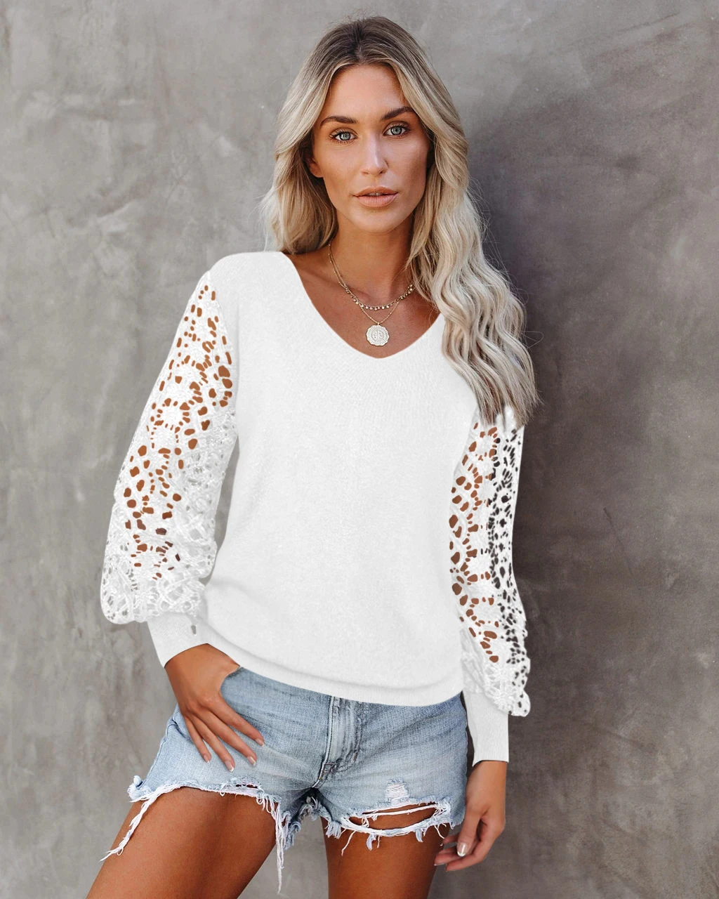 

2022 Autumn Women T-Shirts Lantern Full Sleeve Sexy Hollow Out V-Neck Classic Tops Elegant Fashion Winter Female Camisa C4087