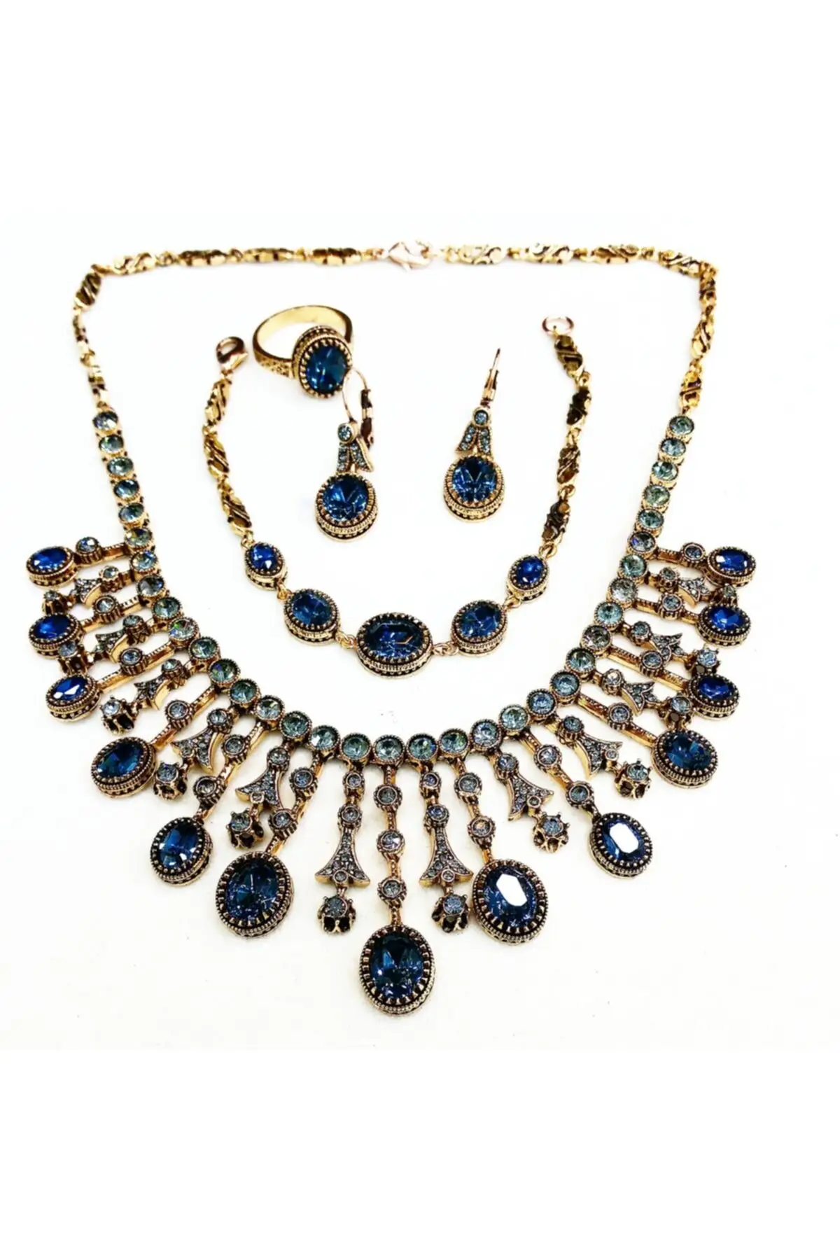

Women's Fashion Jewelry stony diamond mugger choker earrings Ring wrinkle sets