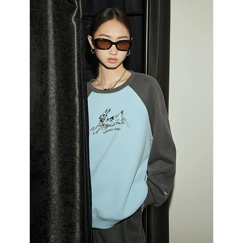 Рисунок 3 - Женская толстовка с капюшоном и круглым вырезом