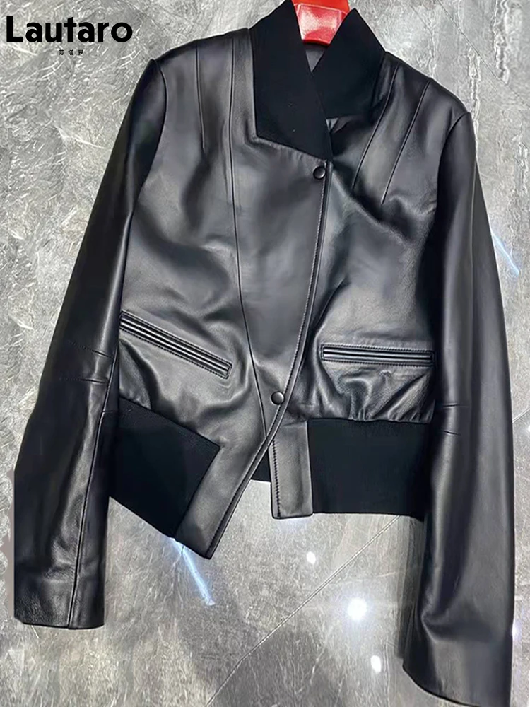 

Lautaro Осень Повседневная Короткая Черная Кожаная Куртка С Длинным Рукавом Ребристый Воротник и Подол Дизайнерская Роскошная Весна 2022 Женска...
