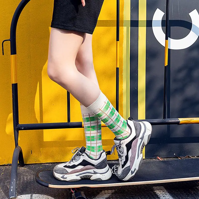 Tube Socks Spring and Summer New Lattice Retro Women's Socks Retro Women's Socks Manufacturers Wholesale and Direct Sales Simson