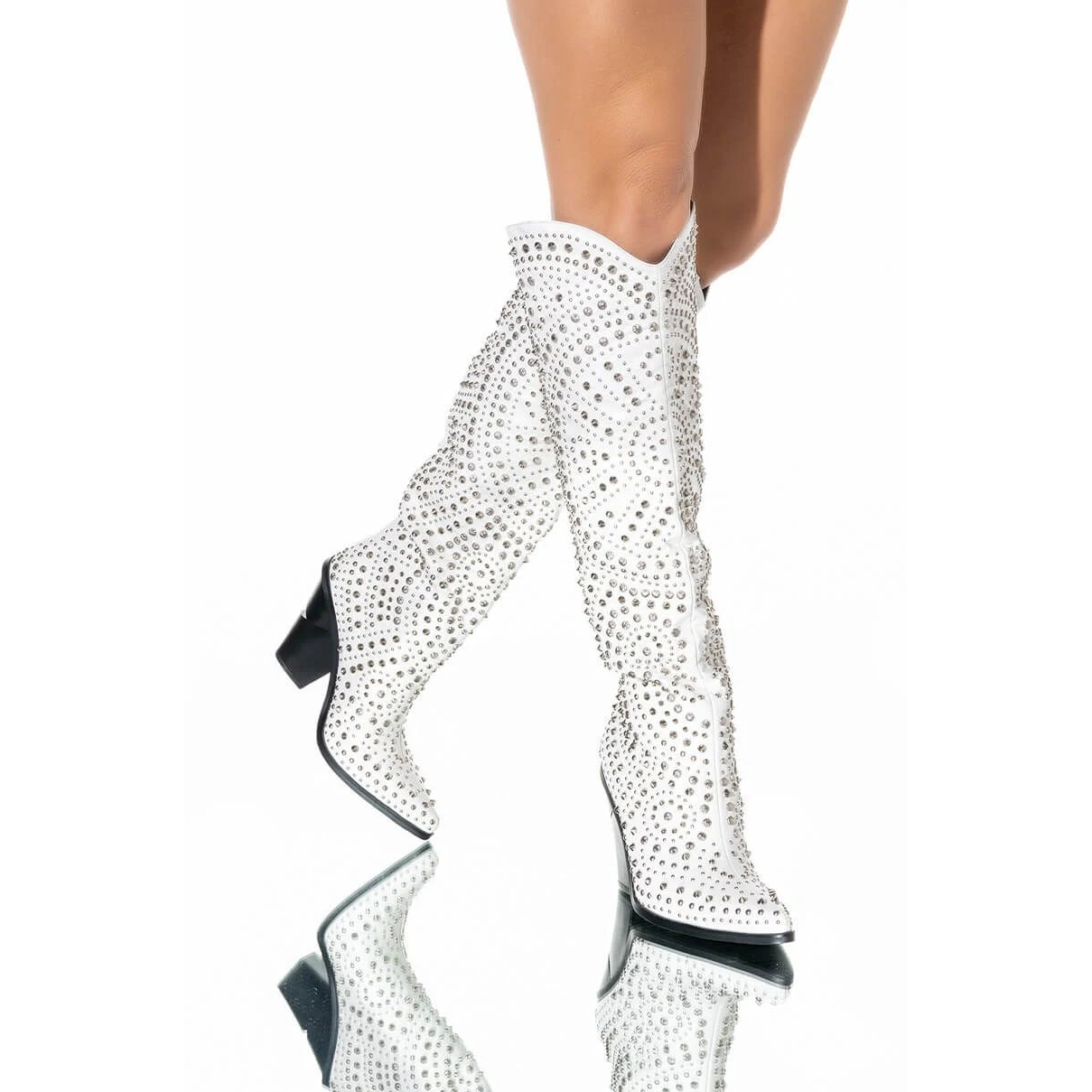 

Luxury Crystal Rivet Knee High Boots Women Western Pointed Toe Wedge Heels Cowboy Boots Fashion Winter Black White Women Shoes