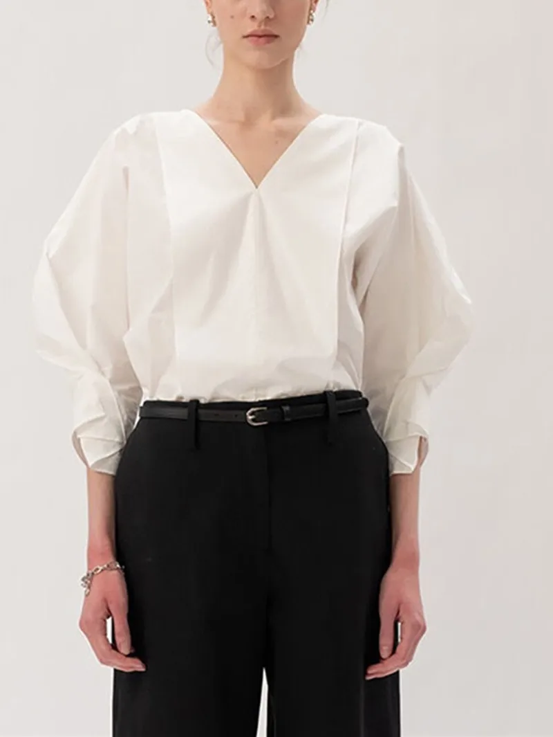 

Women's 2023 Early Autumn Niche Design Three-Quarter Sleeve Shirt Fashion Ladies Elegant V-Neck White Blouse New