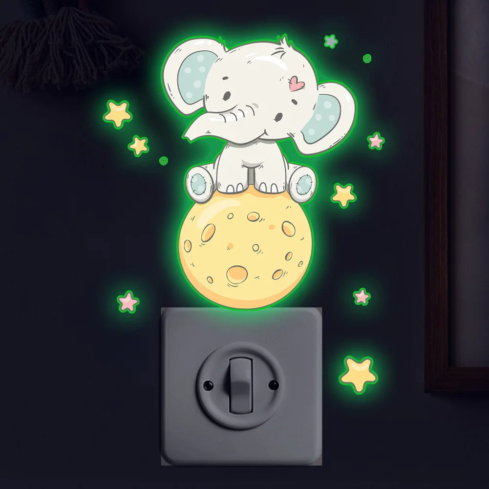 

Светящиеся наклейки на стену HonC с изображением слона и луны