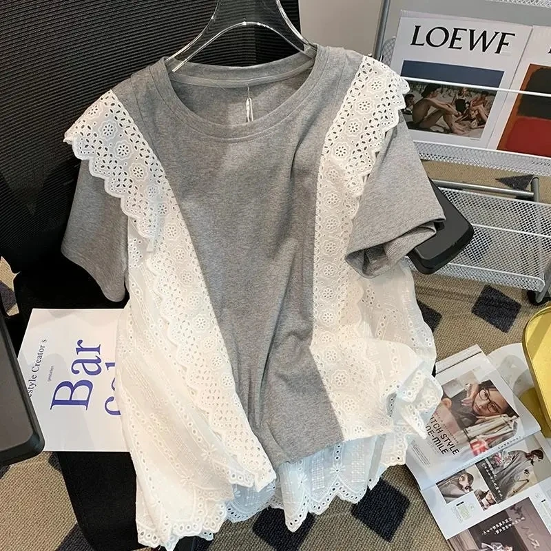 

Korean Style O-neck Big Size T Shirts For Women 2022 Summer Lace Stitching Ruffled Ladies Chic Top Female Loose Short Sleeve Tee