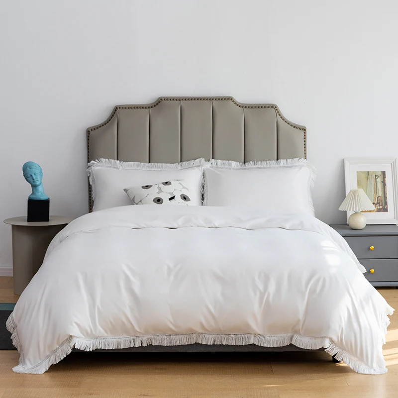 

Strawberry White Bed Linen Set Single Size Duvet Cover with Tassel Queen/King Size Bedding and Bed Sets Plain Dyed Bed Sheet Set