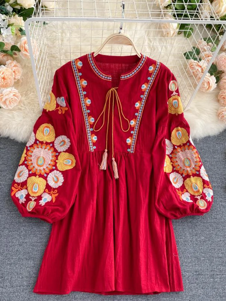 

Spring Summer New Bohemian Retro Folk Style Vestidos Female Heavy Industry Embroidery Round Neck Puff Sleeve Loose Mini Dress