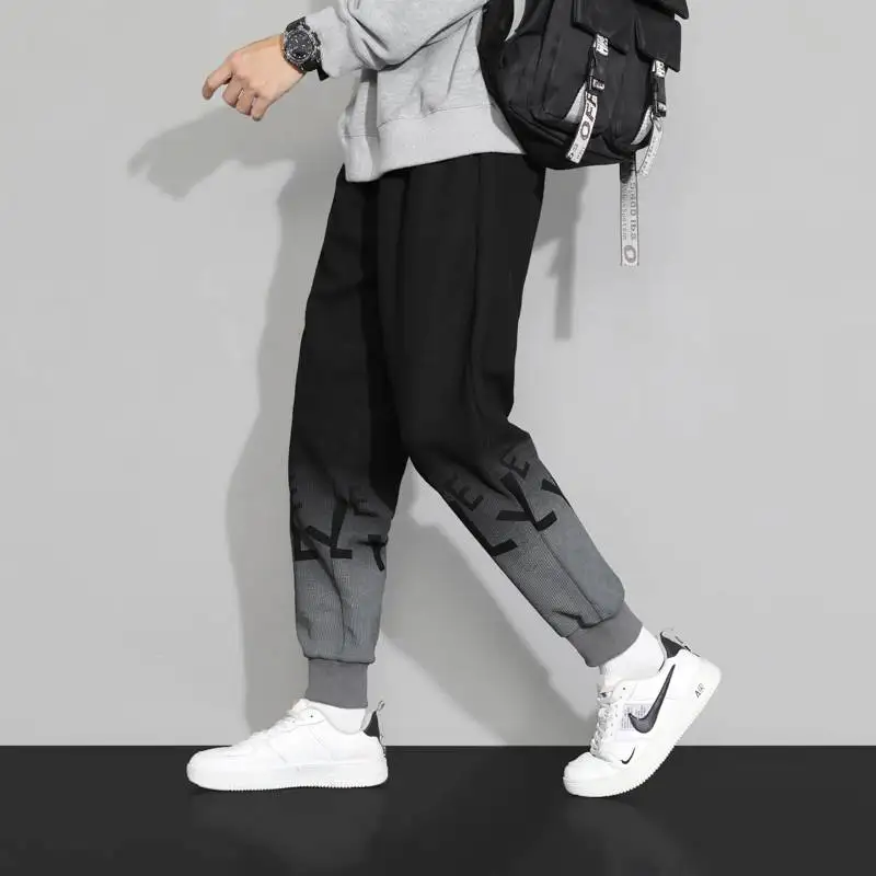 

Мужские свободные повседневные спортивные брюки на весну и осень стильные универсальные красивые леггинсы ins