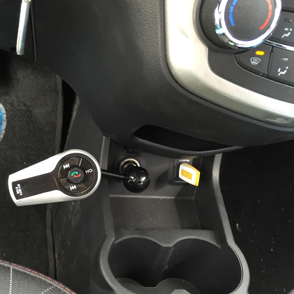 

Автомобильный комплект MP3 плеер беспроводной Bluetooth FM-модулятор USB пульт дистанционного управления