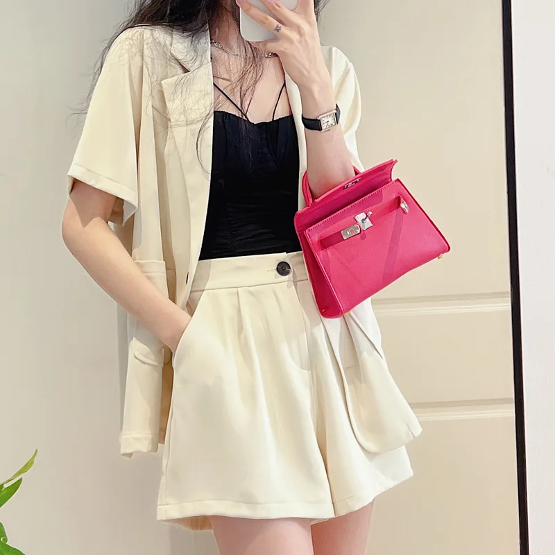 

2023 New Korean Fashion Suit Women Set Loose Short-sleeved Top Short Pants Two-piece Set Matching Sets Women Clothing