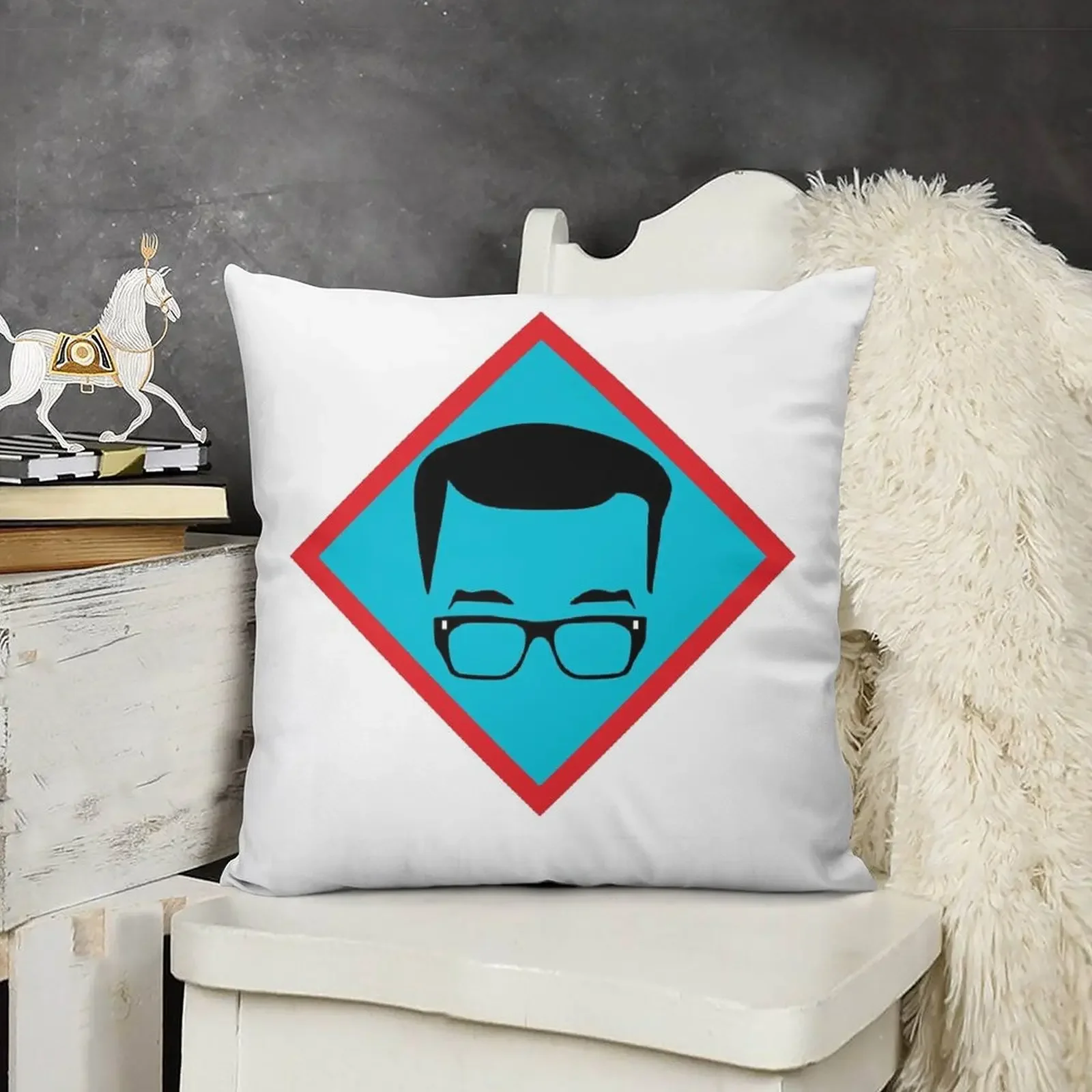 Ричард Османа Чудел сделал... Essential T-Shirt Подушка рождественские украшения 2025 года