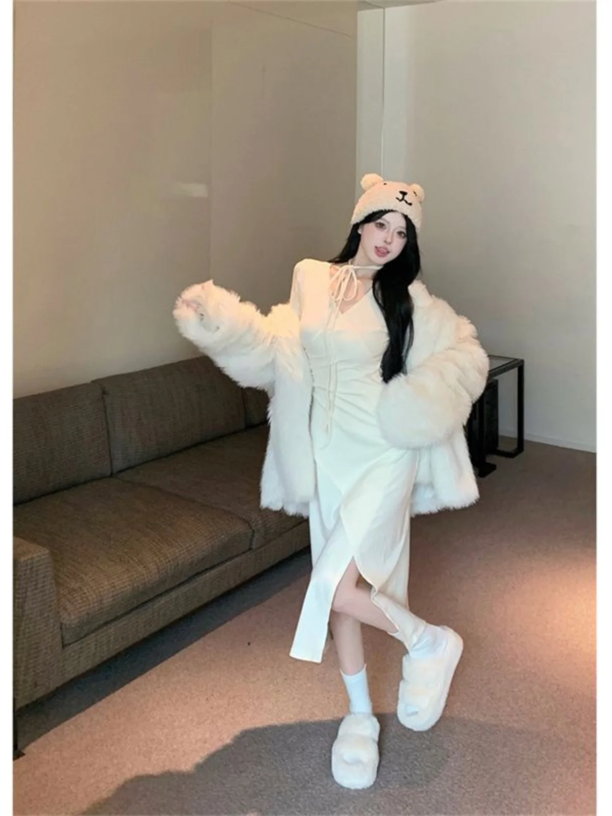 Pure Desire Sle Сексуальное темпераментное платье с v-образным вырезом и длинными