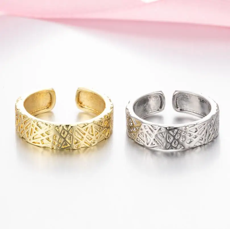 

Minimalist Irregular Ring Ladies Ring Concave-convex Surface Temperament Opening Gold Plated Ring