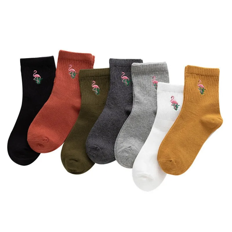 Женские хлопковые носки новые универсальные с вышивкой фламинго милые