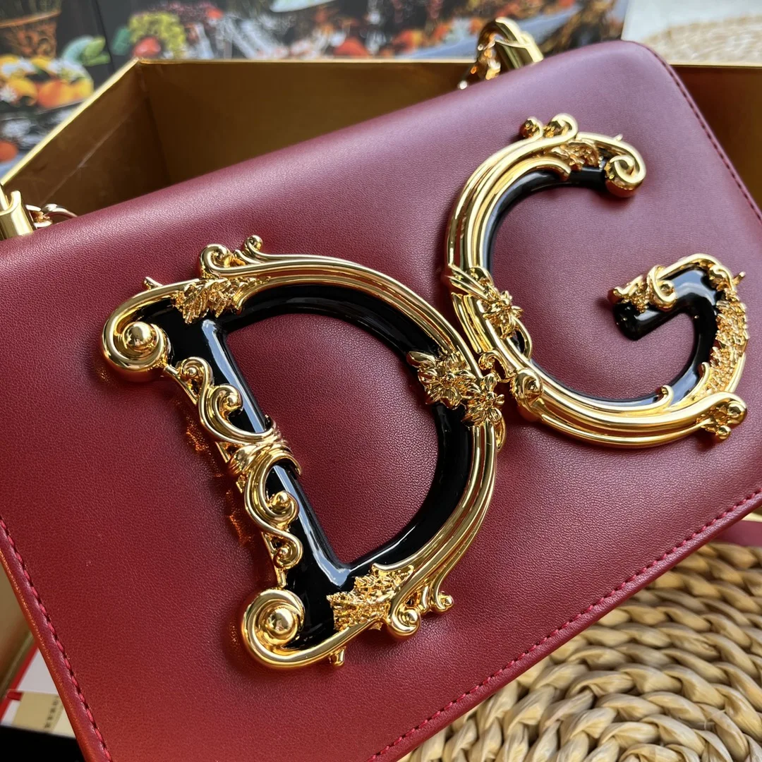 Классическая женская сумка Fиз натуральной воловьей кожи вместительная