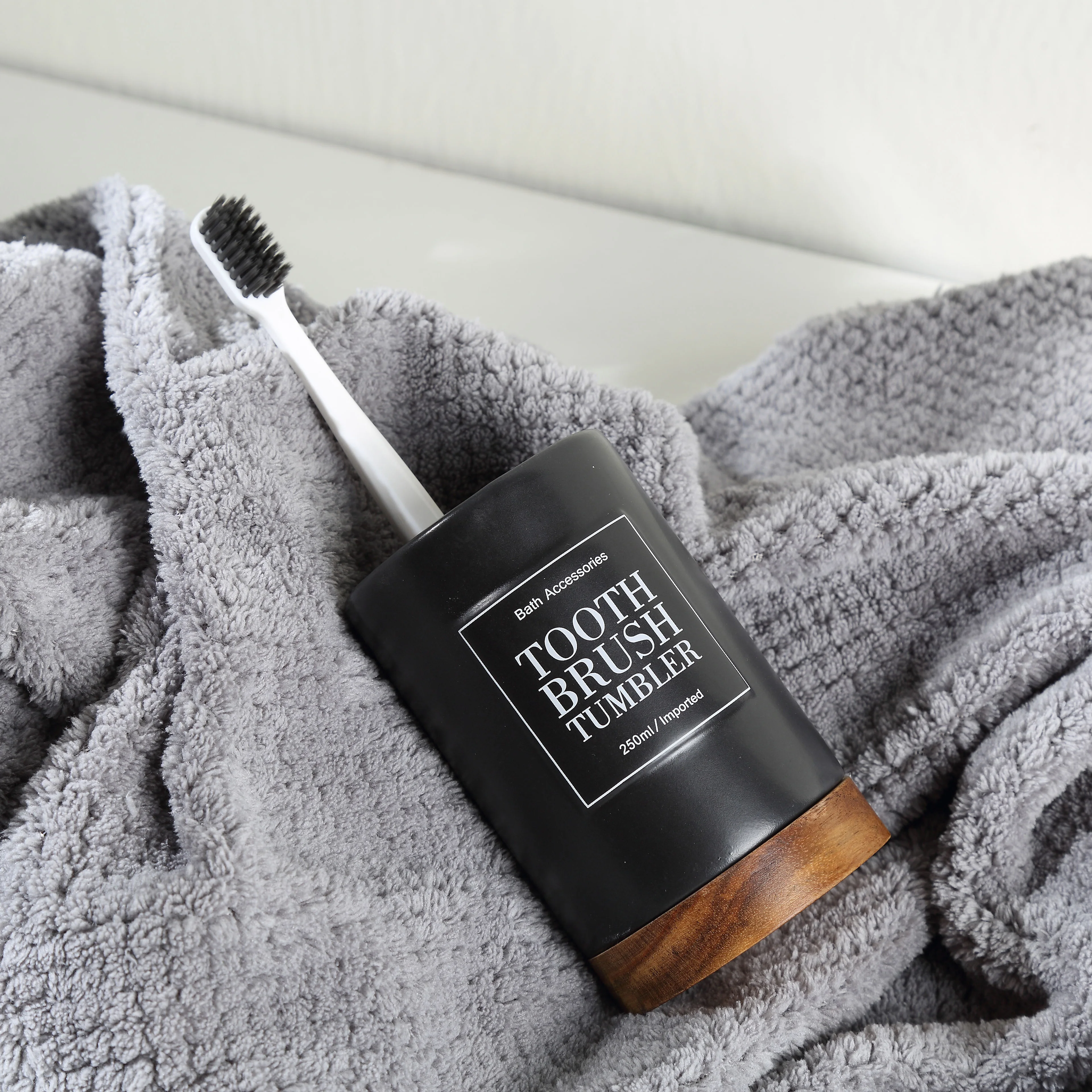 Набор керамических принадлежностей для ванной комнаты 4 шт. диспенсер мыла