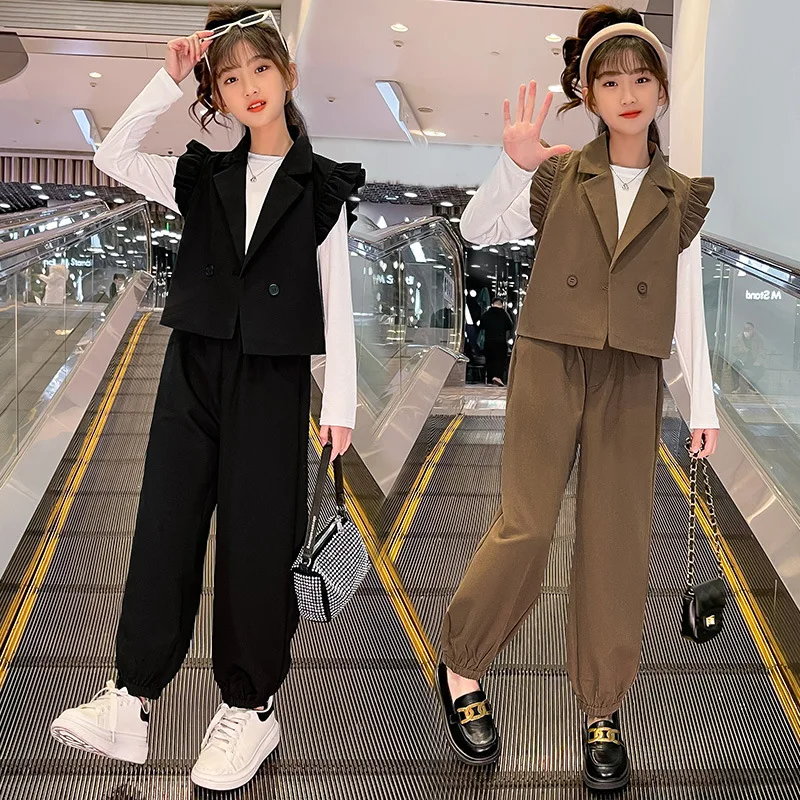 

2023 Spring New Girls Outfits Long Sleeve T-shirt Vest Pants 3pcs Suit for Children Fashion Teenage School Kids Clothing Set