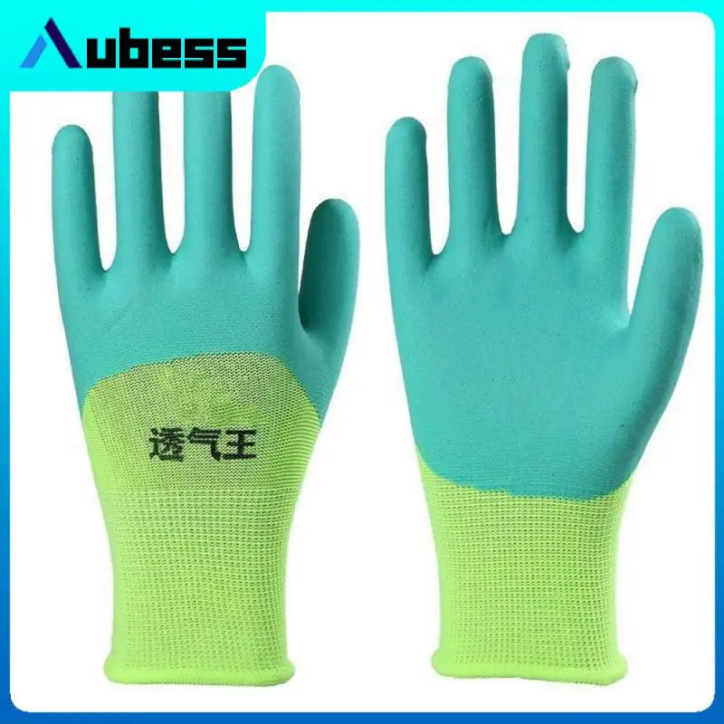 

Anti Bite Gloves Ergonomic Manual Design Colorful And Fashionable Training Set Made Of Nitrile Rubber Material Hamster Supplies
